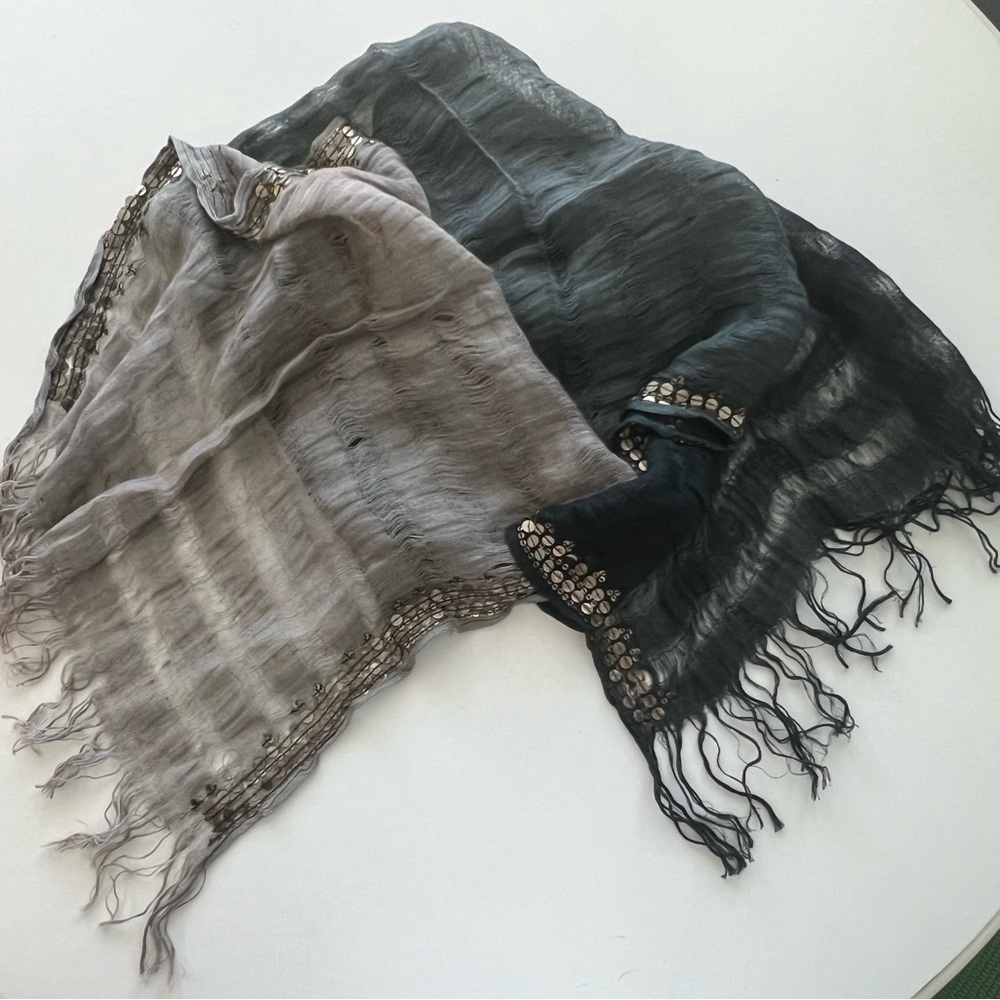 Black to light grey Ombré wrap